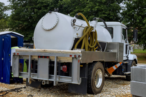 Best Portable restroom trailer rental  in Duquesne, MO
