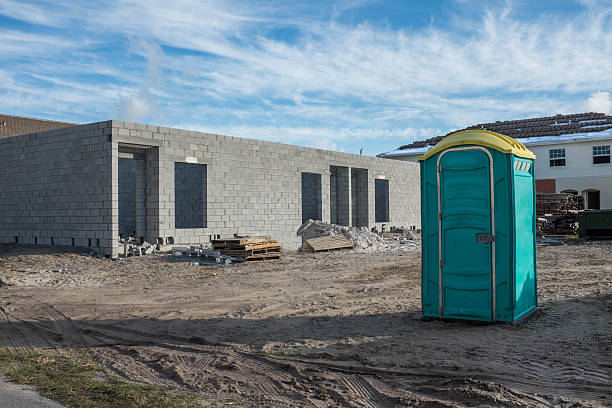 Portable Toilet Options We Offer in Duquesne, MO